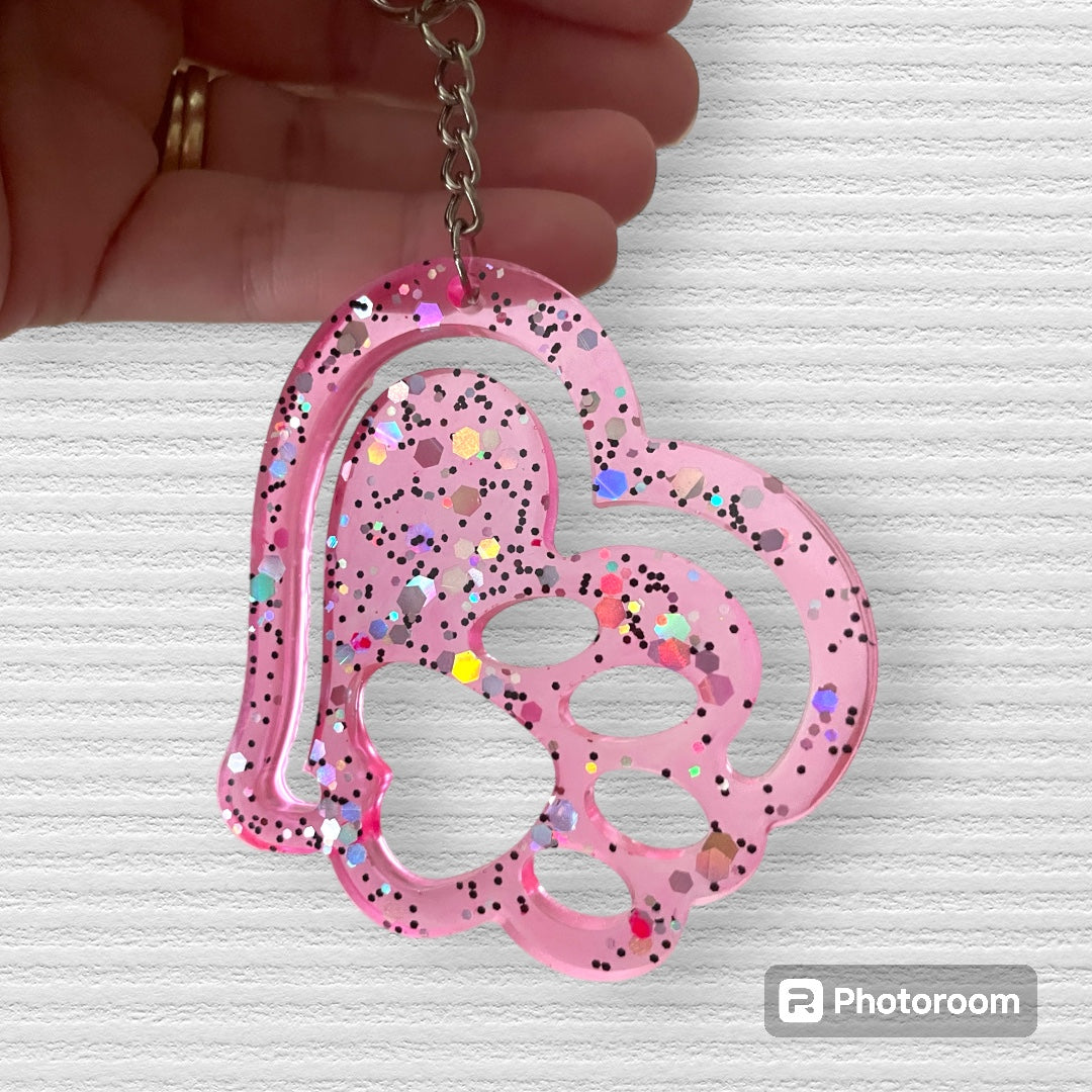 Resin / Epoxy keychain - Hand poured heart & paw design