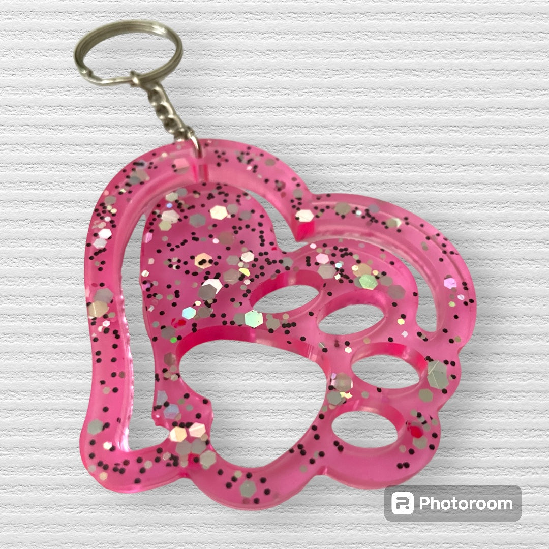 Resin / Epoxy keychain - Hand poured heart & paw design