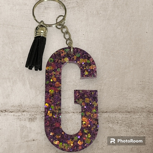 Resin / Epoxy Keychain Letter G - Hand poured and uniquely made. Size 2 1/2" x 1 1/2"